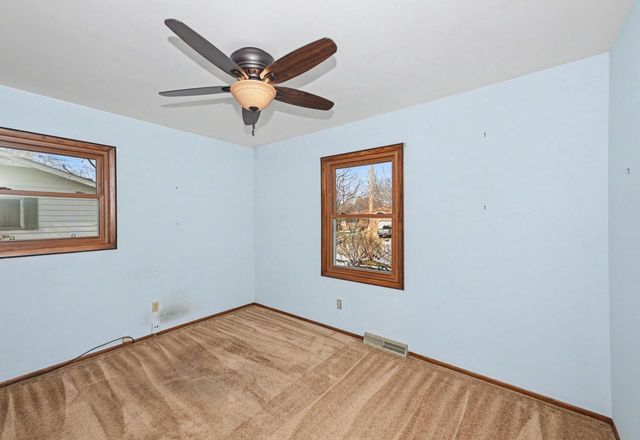 1993 Rambling Rose ROAD, Waukesha, WI 53186