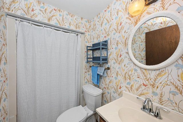 1993 Rambling Rose ROAD, Waukesha, WI 53186