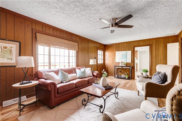 9536 Williamsville Rd, Hanover, VA 23116