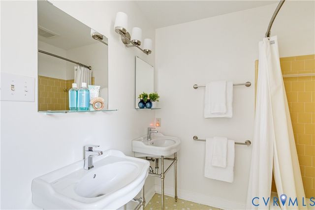 9536 Williamsville Rd, Hanover, VA 23116