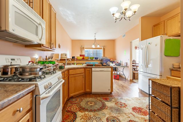 2155 Derby Lane, Belvidere, IL 61008