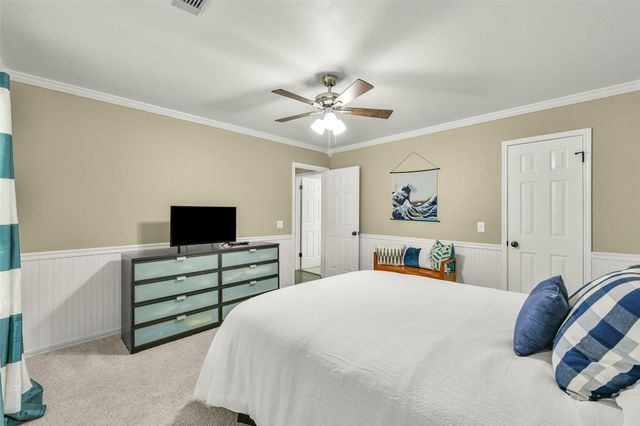 3905 Spring Circle Drive W, Pearland, TX 77584