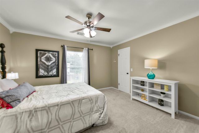 3905 Spring Circle Drive W, Pearland, TX 77584
