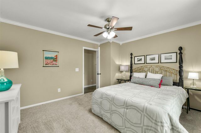 3905 Spring Circle Drive W, Pearland, TX 77584