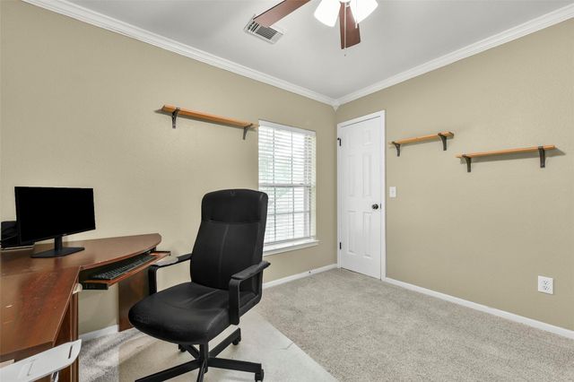 3905 Spring Circle Drive W, Pearland, TX 77584