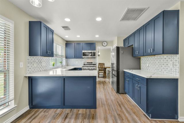 3905 Spring Circle Drive W, Pearland, TX 77584
