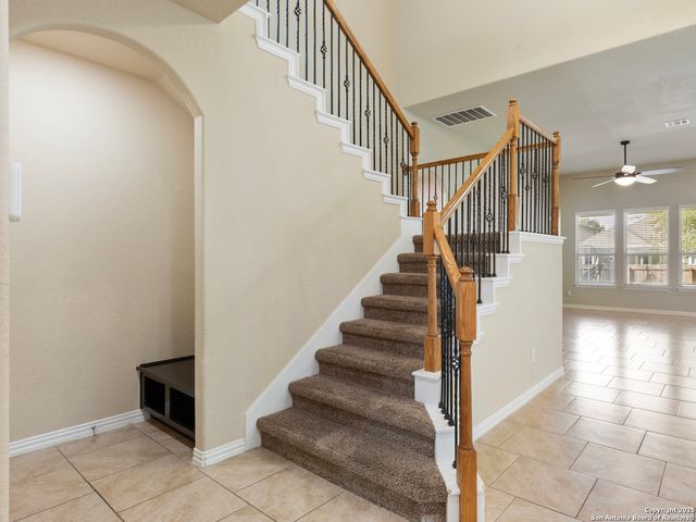209 Fernwood, Schertz, TX 78108