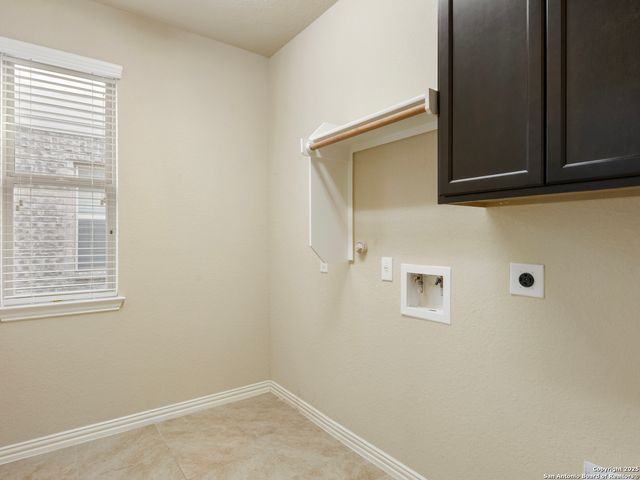 209 Fernwood, Schertz, TX 78108