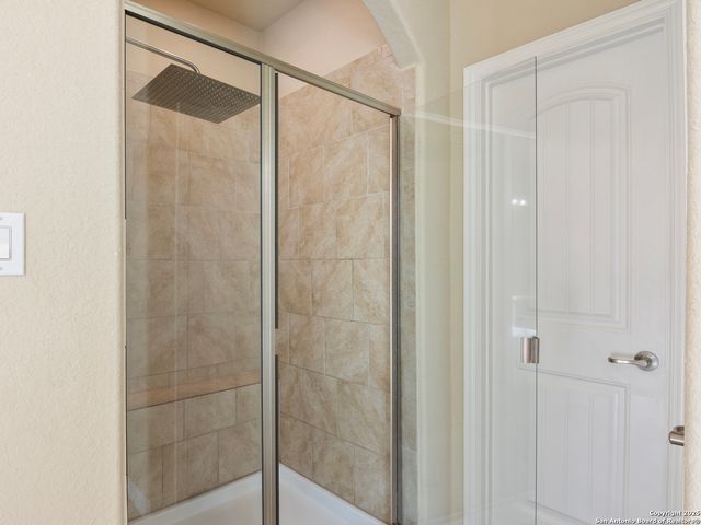 209 Fernwood, Schertz, TX 78108