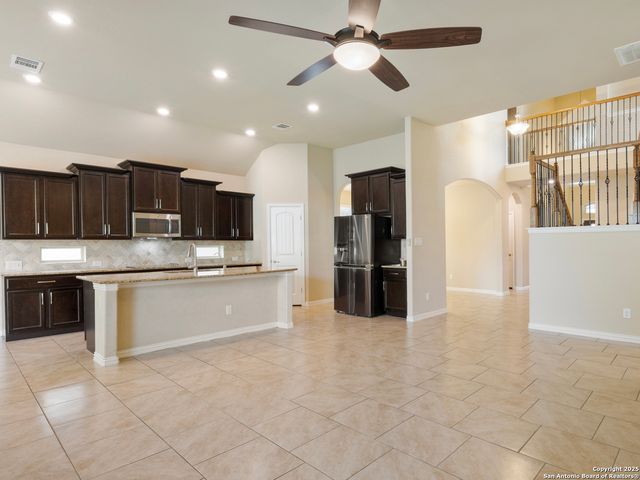 209 Fernwood, Schertz, TX 78108
