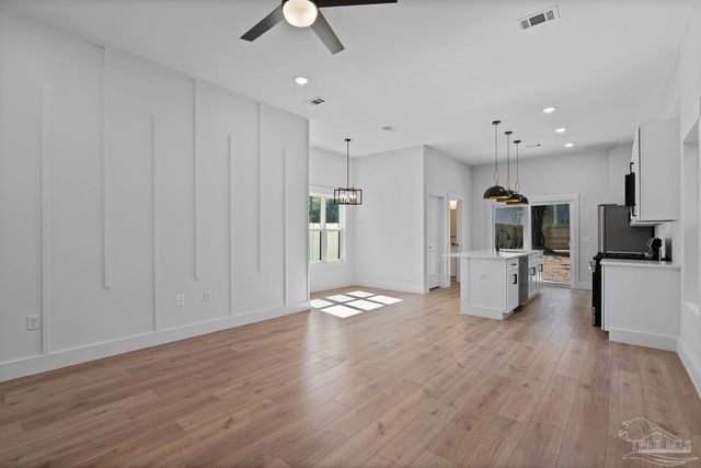 1003 N D St, Pensacola, FL 32501