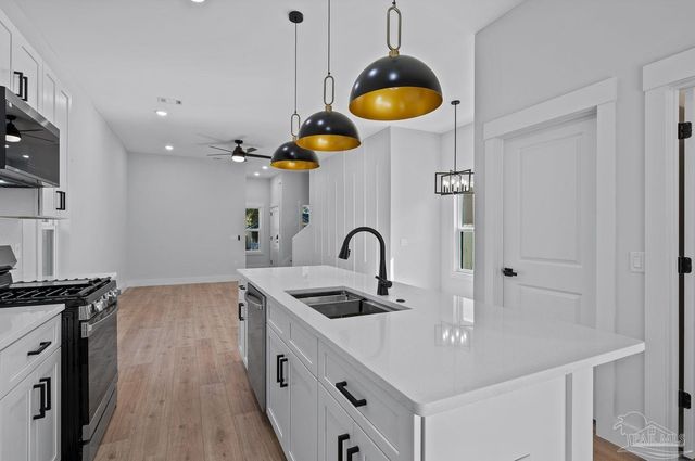 1003 N D St, Pensacola, FL 32501