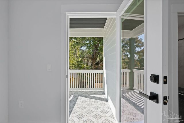 1003 N D St, Pensacola, FL 32501