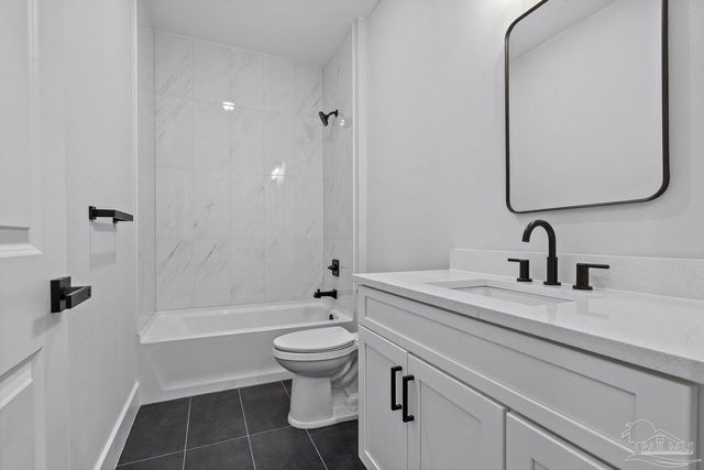 1003 N D St, Pensacola, FL 32501