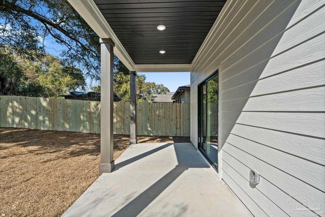 1003 N D St, Pensacola, FL 32501