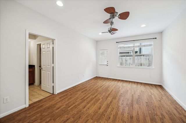 1135 Louise Street, Houston, TX 77009