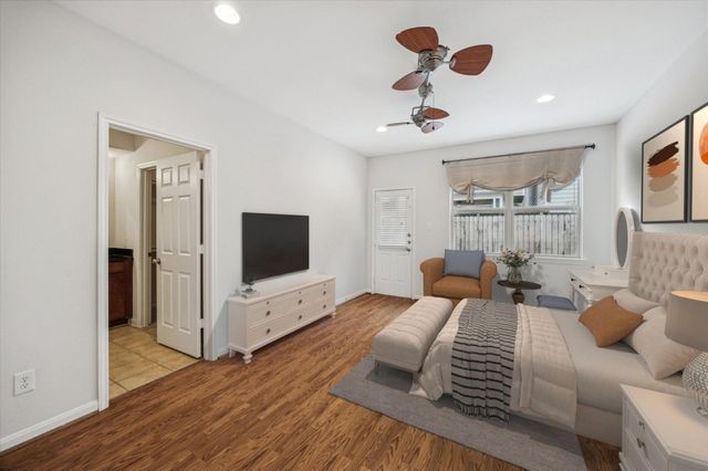 1135 Louise Street, Houston, TX 77009