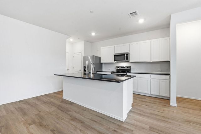 164 Cinnabar LN 2, Kyle, TX 78640