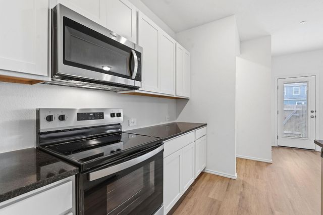164 Cinnabar LN 2, Kyle, TX 78640