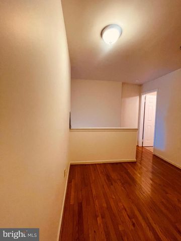 404 NAVAHO DR, Frederick, MD 21701