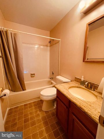 404 NAVAHO DR, Frederick, MD 21701