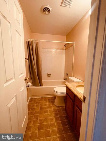 404 NAVAHO DR, Frederick, MD 21701