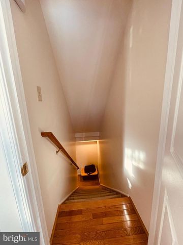 404 NAVAHO DR, Frederick, MD 21701