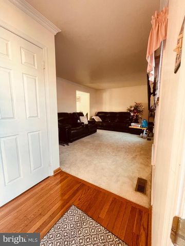 404 NAVAHO DR, Frederick, MD 21701