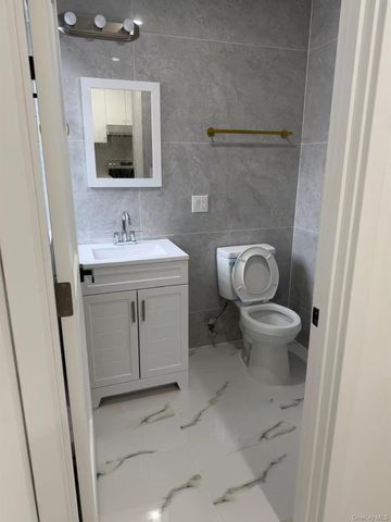 86-05 Britton Avenue Fl 2, Elmhurst, NY 11373