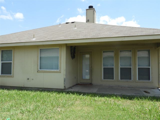 2016 Clinton Drive, Mckinney, TX 75072