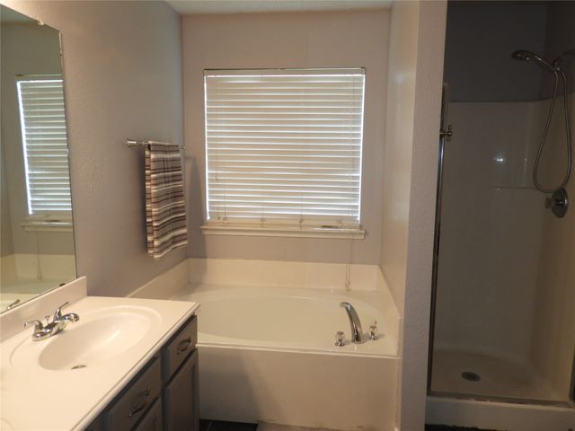 2016 Clinton Drive, Mckinney, TX 75072