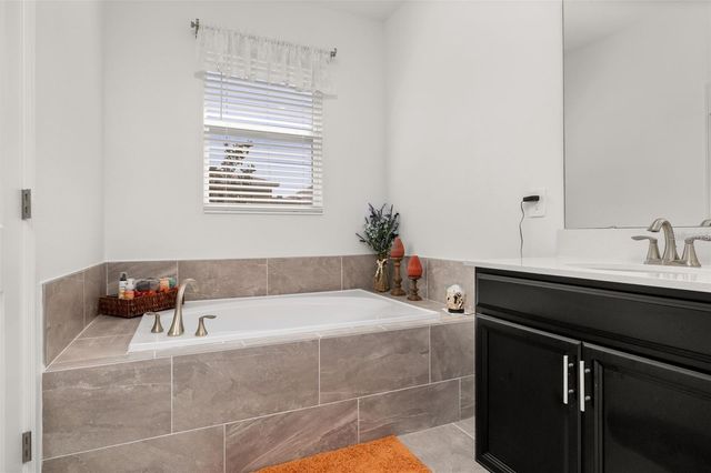 1739 GOOD NEIGHBOR LOOP, Kissimmee, FL 34744
