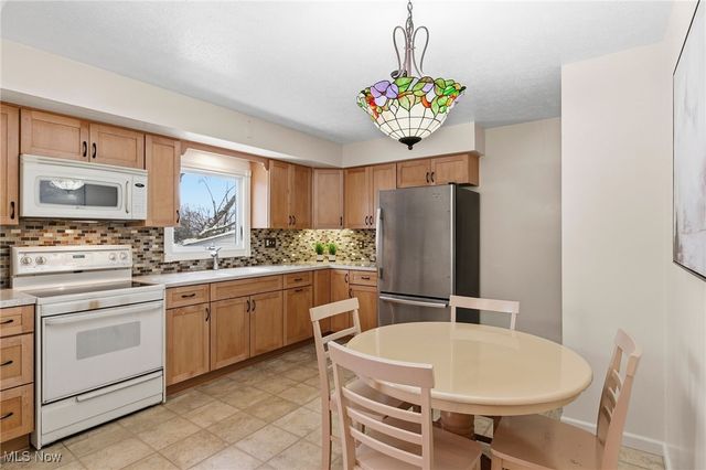 1490 Garfield Avenue, Brunswick, OH 44212