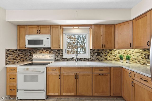 1490 Garfield Avenue, Brunswick, OH 44212