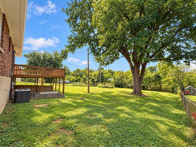 62 Oakland Lane, Harrodsburg, KY 40330