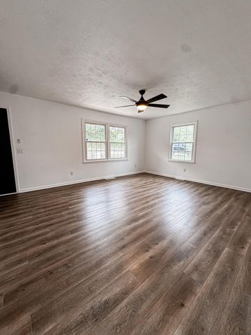 62 Oakland Lane, Harrodsburg, KY 40330