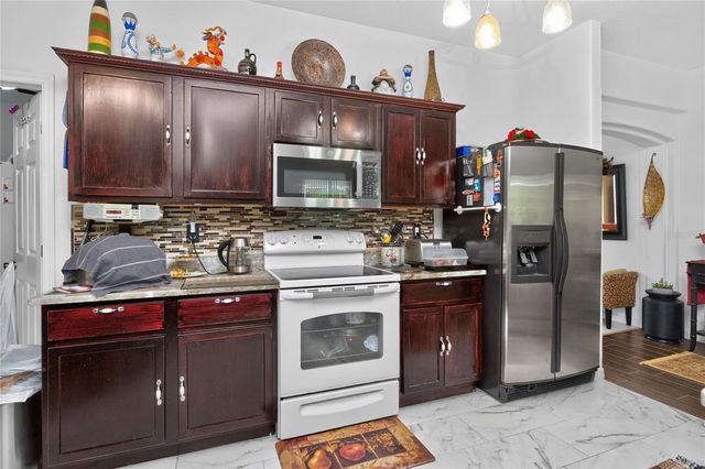 25324 ALICANTE DRIVE, Punta Gorda, FL 33955
