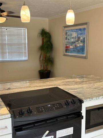 6910 FRIENDSHIP LANE, Sarasota, FL 34241