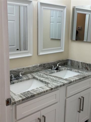 6910 FRIENDSHIP LANE, Sarasota, FL 34241