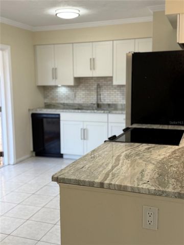 6910 FRIENDSHIP LANE, Sarasota, FL 34241