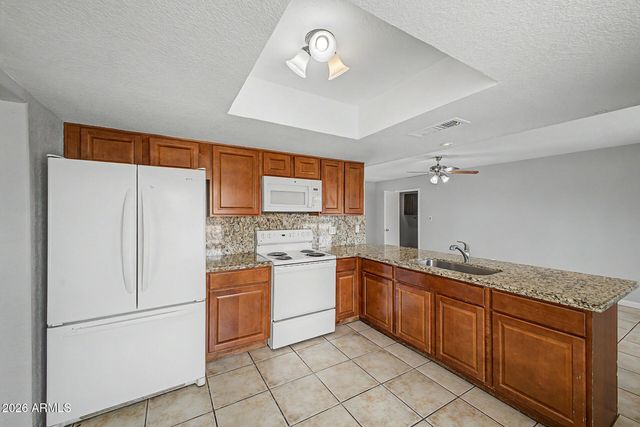 10448 W SELDON Lane, Peoria, AZ 85345