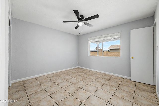 10448 W SELDON Lane, Peoria, AZ 85345