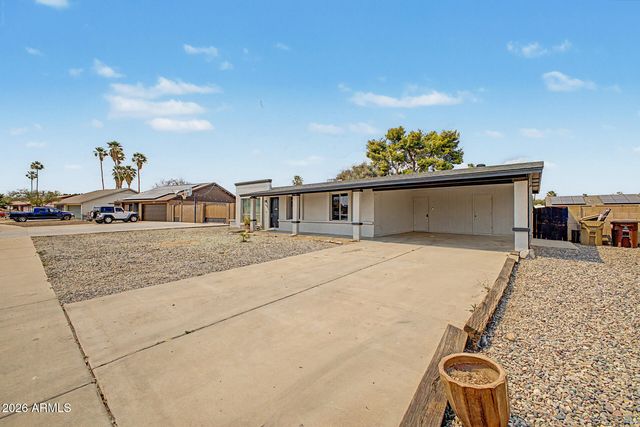 10448 W SELDON Lane, Peoria, AZ 85345