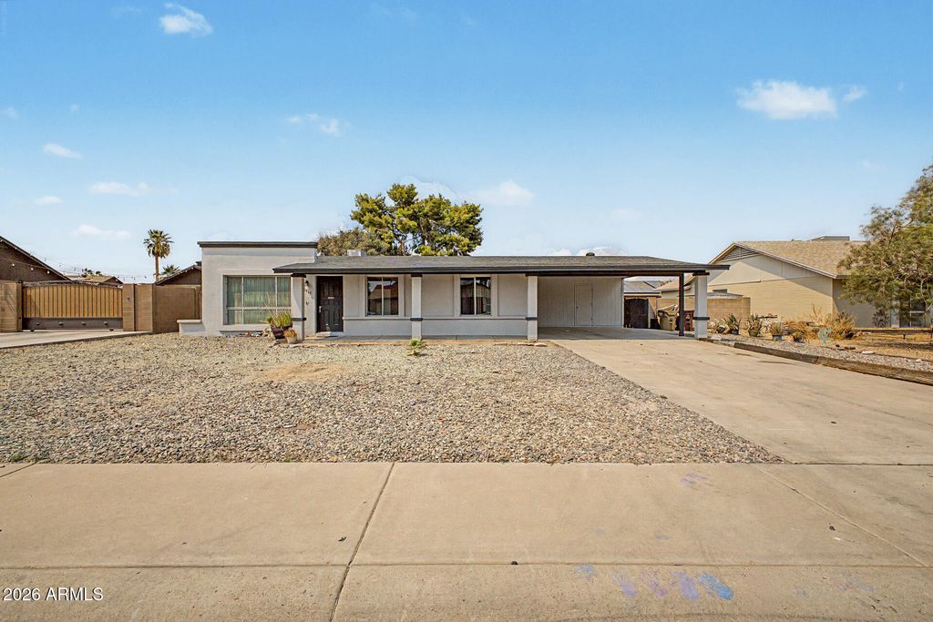 10448 W SELDON Lane, Peoria, AZ 85345