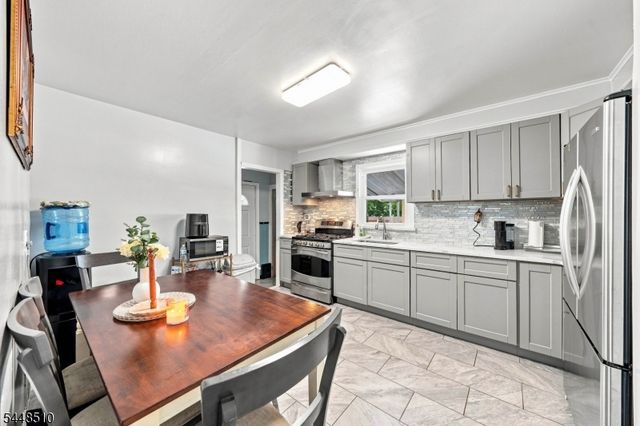 844 Saint Marys Ave, Plainfield City, NJ 07062