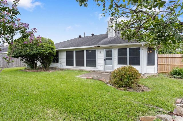 2120 Westminister Street, Pearland, TX 77581