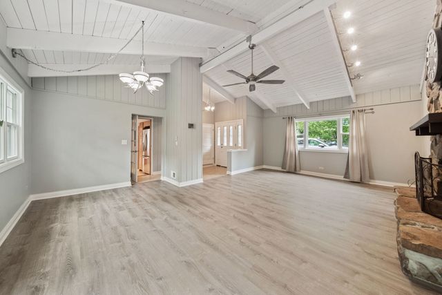 1530 Central Avenue, Deerfield, IL 60015