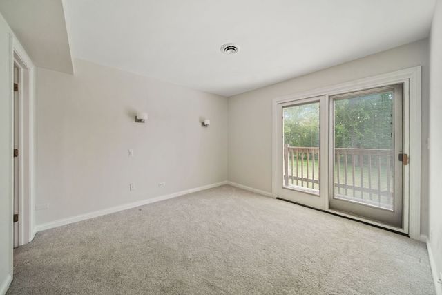 1530 Central Avenue, Deerfield, IL 60015