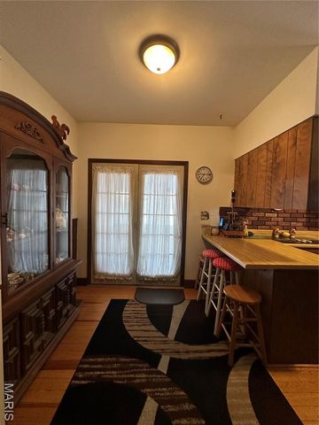 238 HWY 50, Rosebud, MO 63091