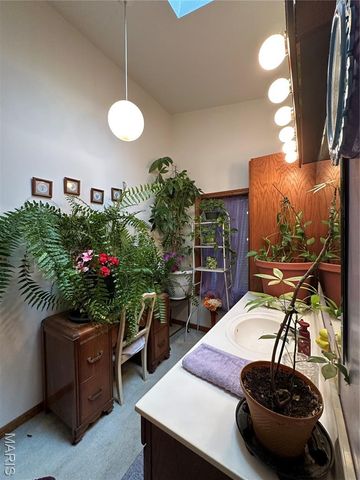 238 HWY 50, Rosebud, MO 63091